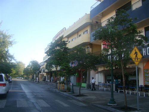 Micro Beach Hotel Garapan Dış mekan fotoğraf